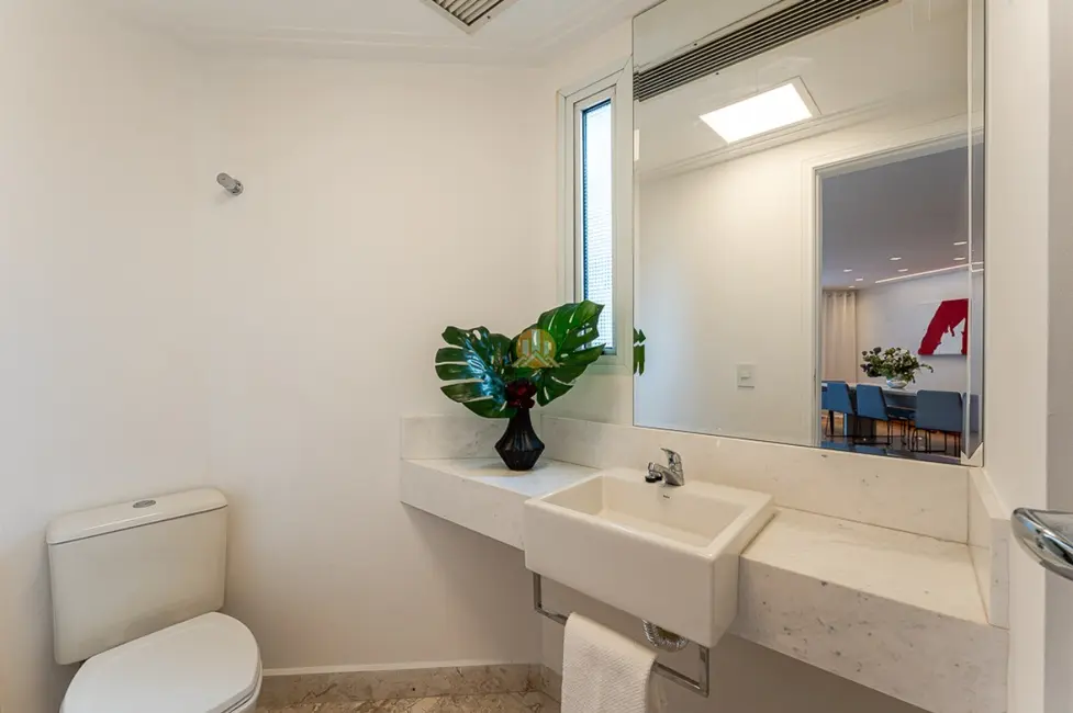 Foto 9 de Apartamento com 2 quartos à venda, 143m2 em Itaim Bibi, São Paulo - SP