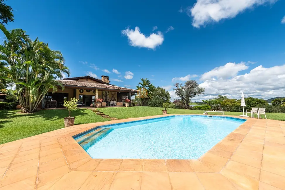 Foto 2 de Sítio / Rancho com 9 quartos à venda, 2600m2 em Piracaia - SP