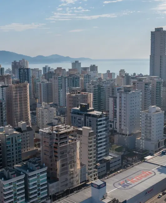 Foto 6 de Apartamento com 2 quartos à venda, 212m2 em Meia Praia, Itapema - SC