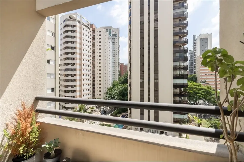 Foto 8 de Apartamento com 2 quartos à venda, 56m2 em Moema, São Paulo - SP