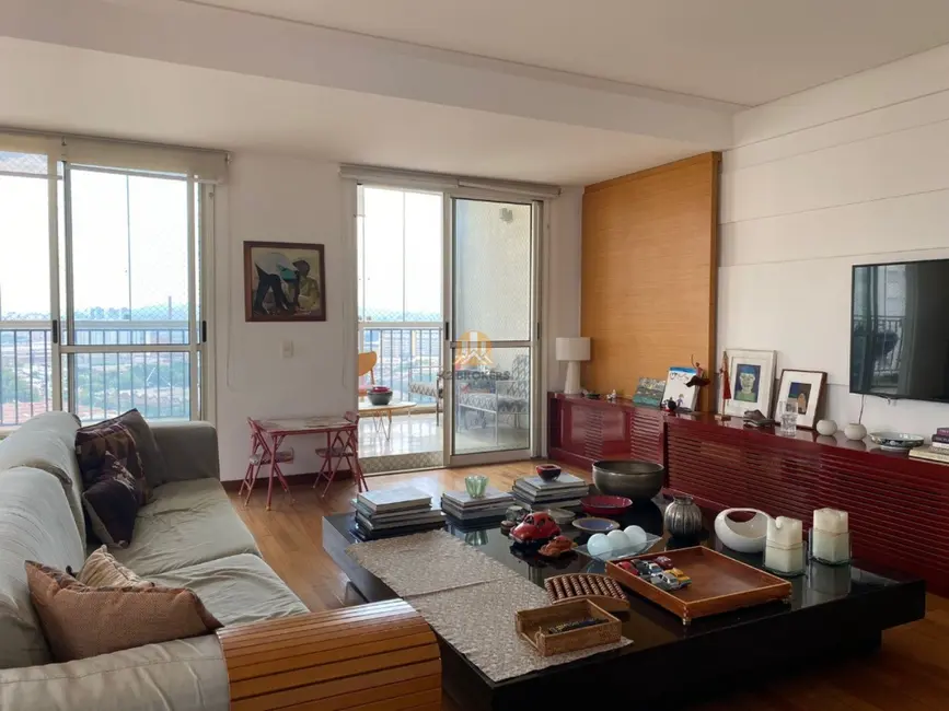 Foto 9 de Apartamento com 3 quartos à venda, 243m2 em Água Branca, São Paulo - SP