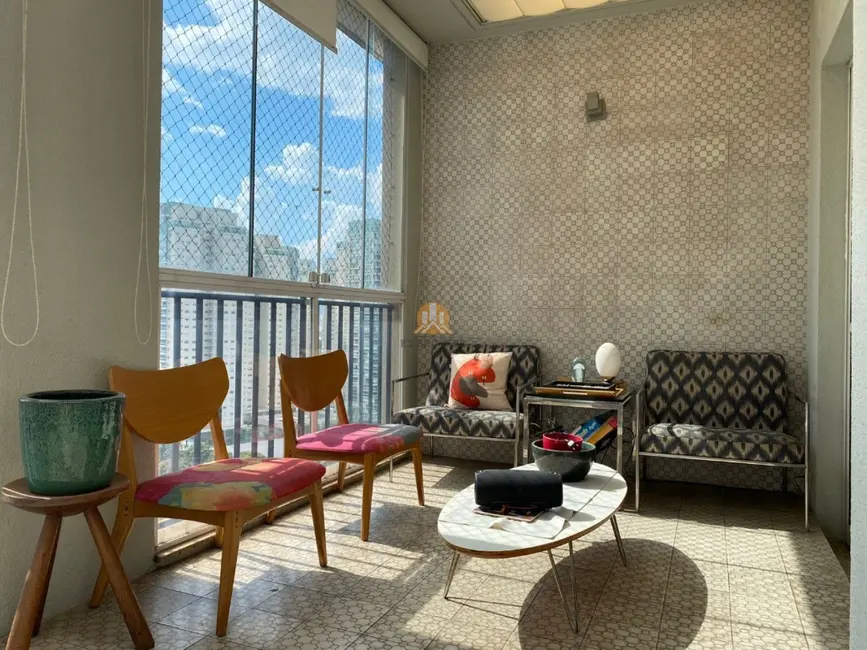 Foto 5 de Apartamento com 3 quartos à venda, 243m2 em Água Branca, São Paulo - SP