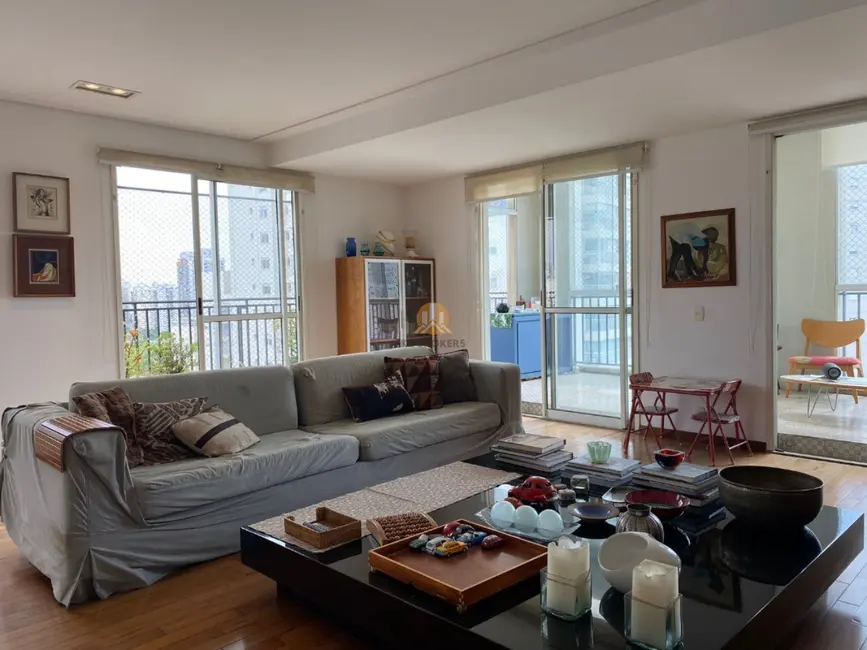 Foto 1 de Apartamento com 3 quartos à venda, 243m2 em Água Branca, São Paulo - SP