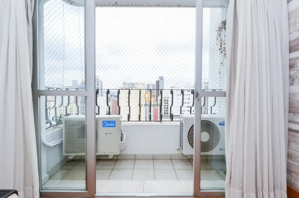 Foto 6 de Apartamento com 2 quartos à venda, 87m2 em Moema, São Paulo - SP