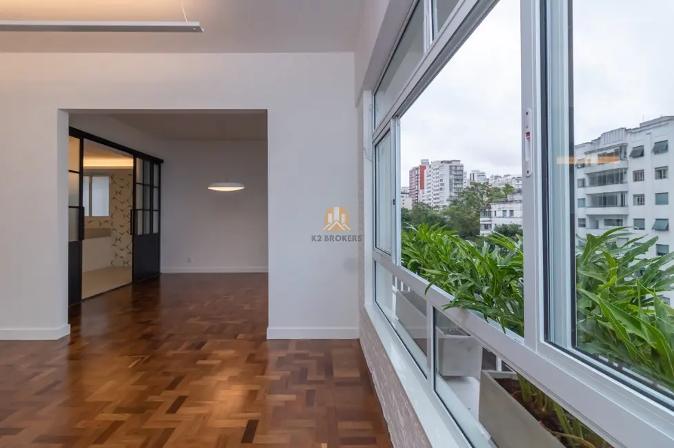 Foto 2 de Apartamento com 3 quartos à venda, 239m2 em Higienópolis, São Paulo - SP