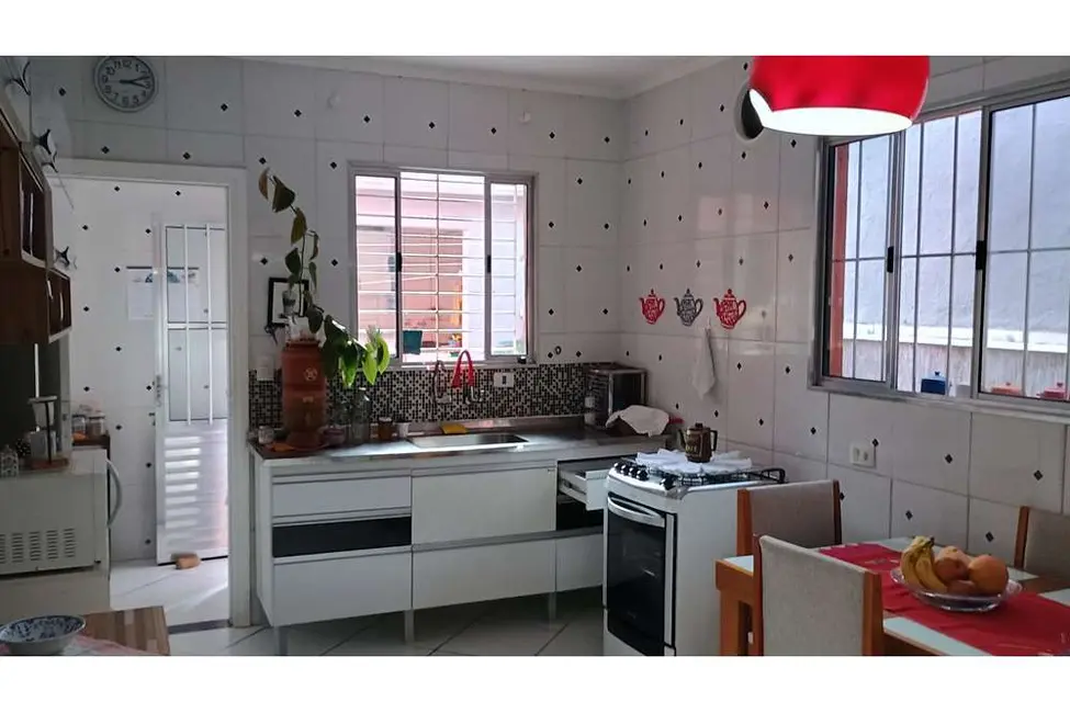 Foto 2 de Casa com 2 quartos à venda, 118m2 em Vila Inglesa, São Paulo - SP