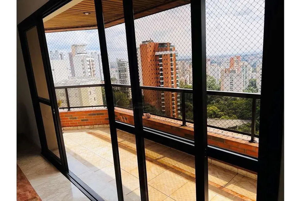 Foto 2 de Apartamento com 3 quartos à venda, 176m2 em Vila Suzana, São Paulo - SP