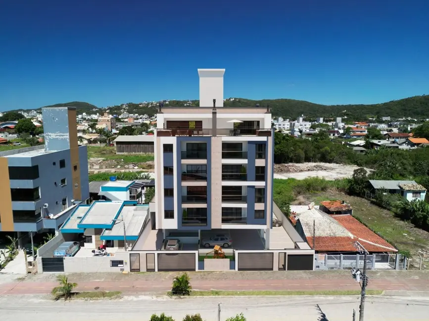 Foto 2 de Apartamento com 2 quartos à venda, 99m2 em Bombinhas - SC