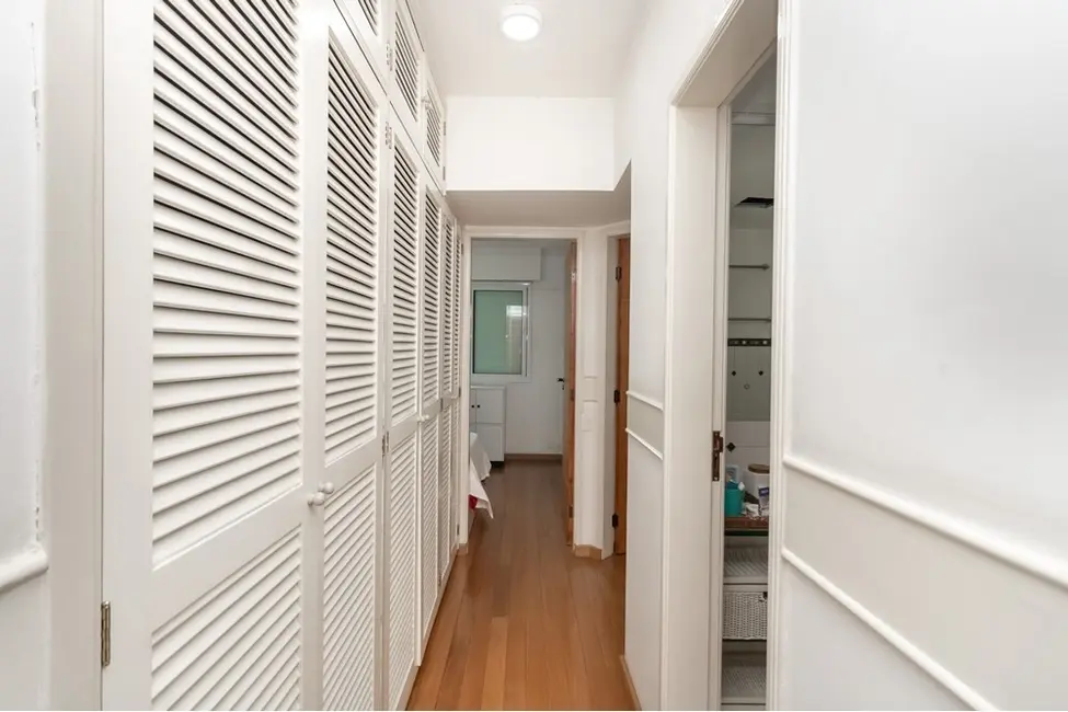 Foto 5 de Apartamento com 3 quartos à venda, 190m2 em Jardim das Acácias, São Paulo - SP