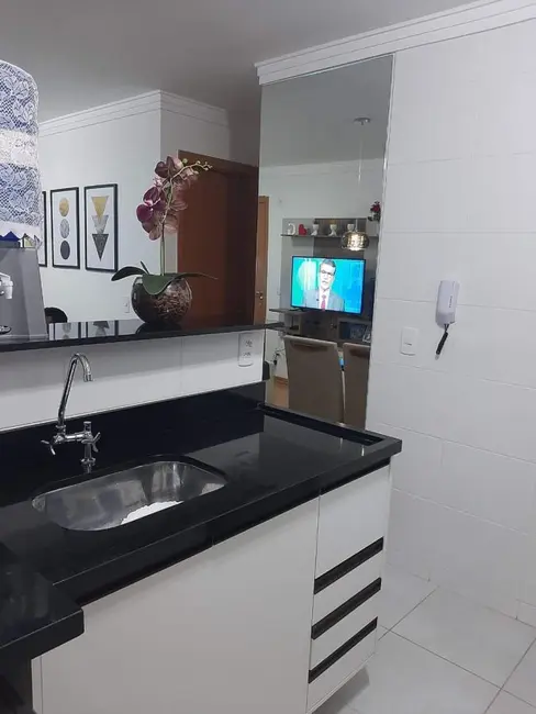 Foto 9 de Apartamento com 2 quartos à venda, 50m2 em Jardim Caiapiá, Cotia - SP