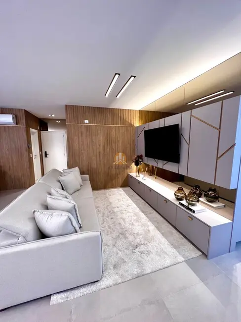 Foto 4 de Apartamento com 3 quartos à venda, 129m2 em Meia Praia, Itapema - SC