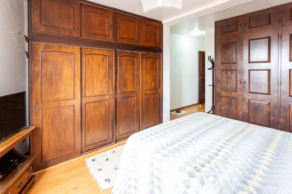 Foto 4 de Casa com 3 quartos à venda, 200m2 em Jardim Prudência, São Paulo - SP