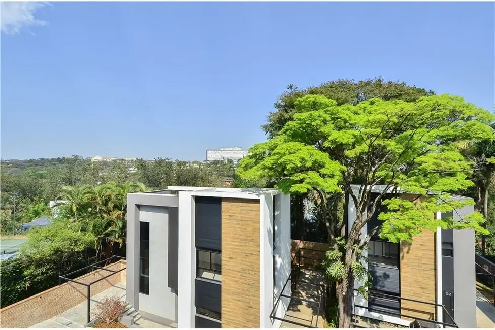 Foto 1 de Casa de Condomínio com 3 quartos à venda, 284m2 em Jardim Leonor, São Paulo - SP