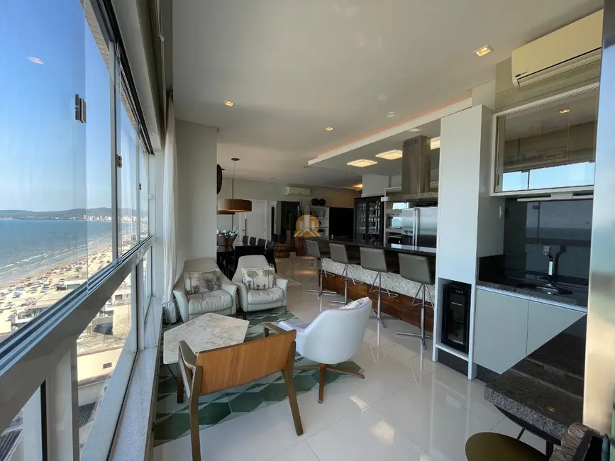 Foto 2 de Apartamento com 4 quartos à venda, 164m2 em Itapema - SC