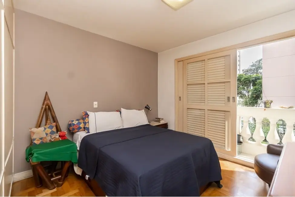 Foto 5 de Apartamento com 3 quartos à venda, 126m2 em Moema, São Paulo - SP