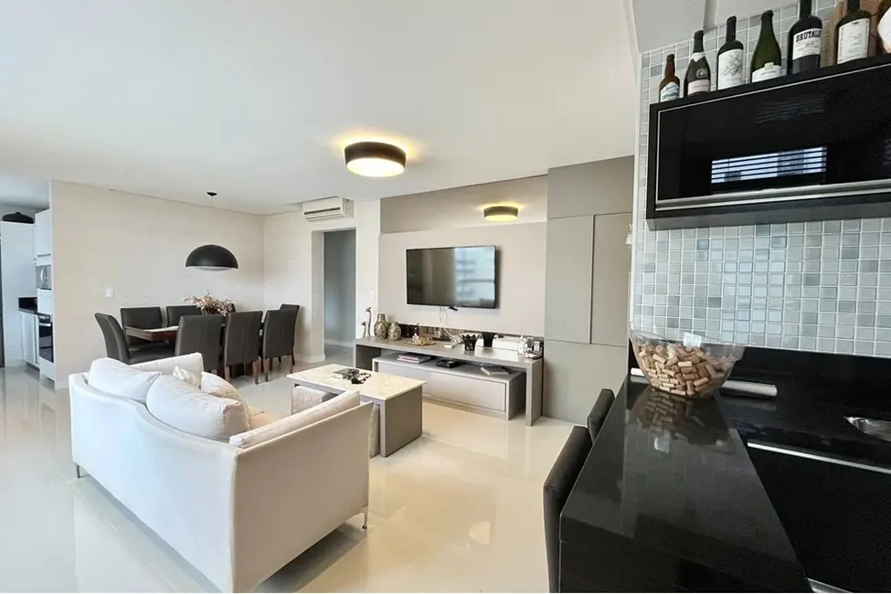 Foto 4 de Apartamento com 3 quartos à venda, 122m2 em Pioneiros, Balneario Camboriu - SC