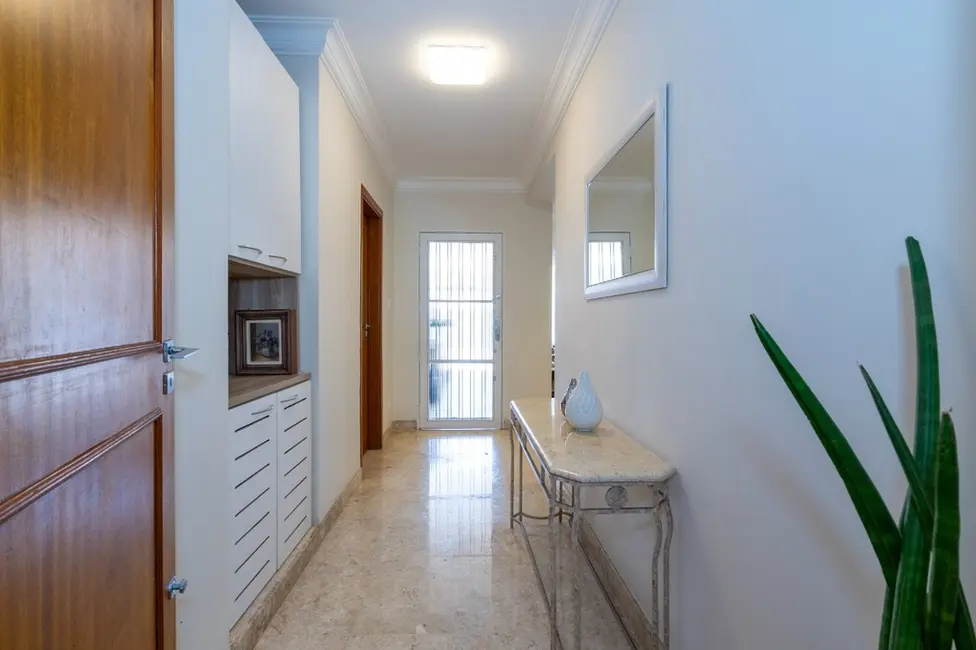 Foto 2 de Casa com 4 quartos à venda, 375m2 em Moema, São Paulo - SP