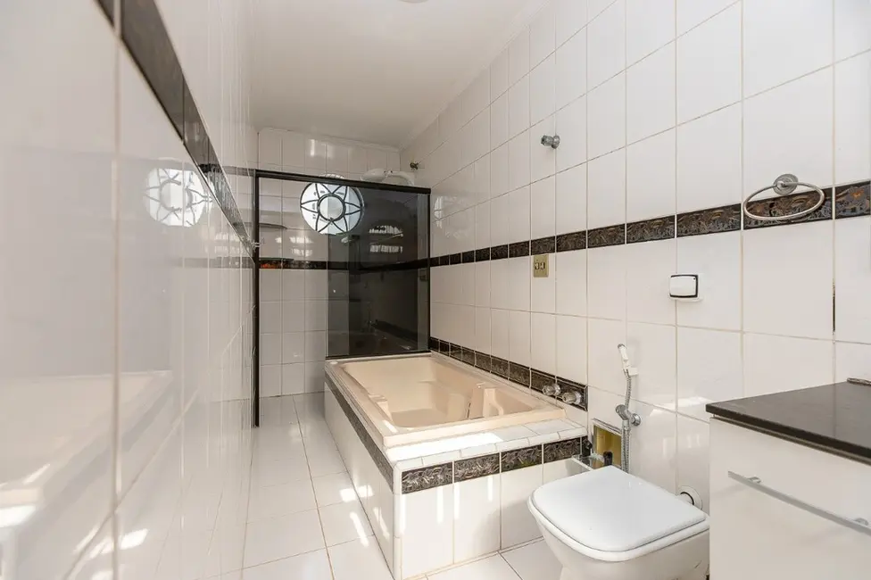 Foto 2 de Casa com 2 quartos à venda, 136m2 em Jardim Aeroporto, São Paulo - SP