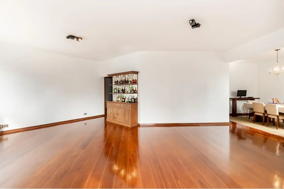 Foto 6 de Apartamento com 4 quartos à venda, 244m2 em Vila Uberabinha, São Paulo - SP