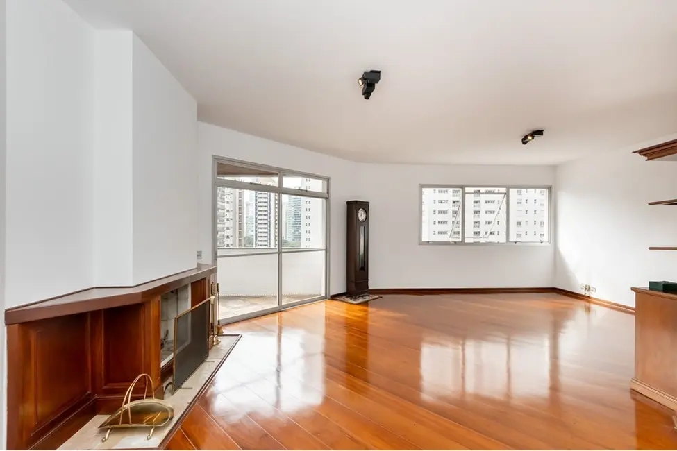Foto 1 de Apartamento com 4 quartos à venda, 244m2 em Vila Uberabinha, São Paulo - SP