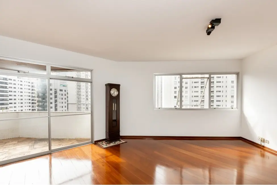 Foto 4 de Apartamento com 4 quartos à venda, 244m2 em Vila Uberabinha, São Paulo - SP