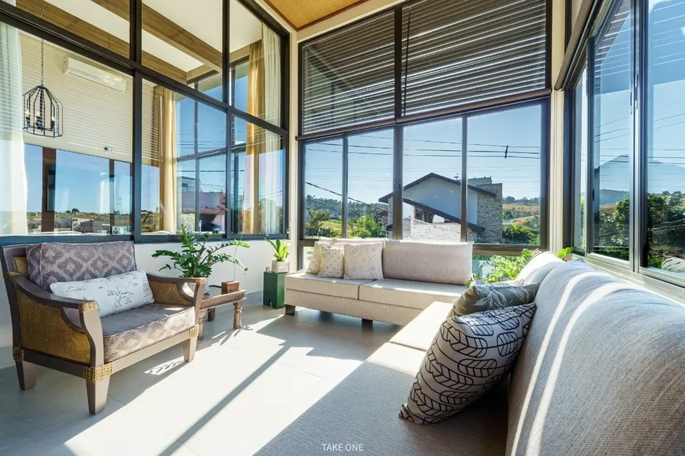 Foto 1 de Casa de Condomínio com 3 quartos à venda, 382m2 em Monte Alegre, Vinhedo - SP