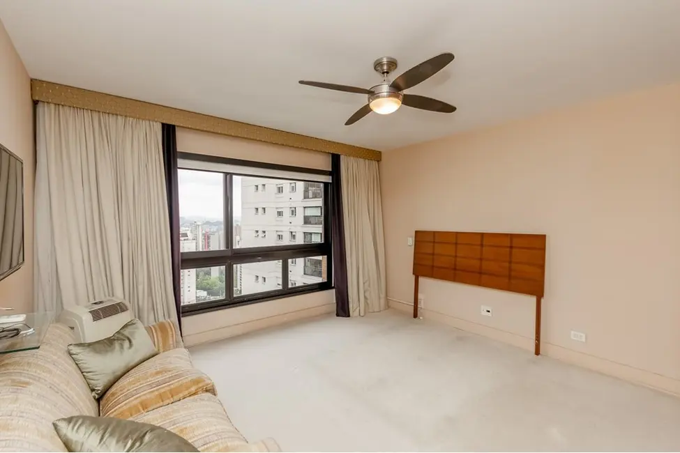 Foto 2 de Apartamento com 4 quartos à venda, 247m2 em Vila Suzana, São Paulo - SP