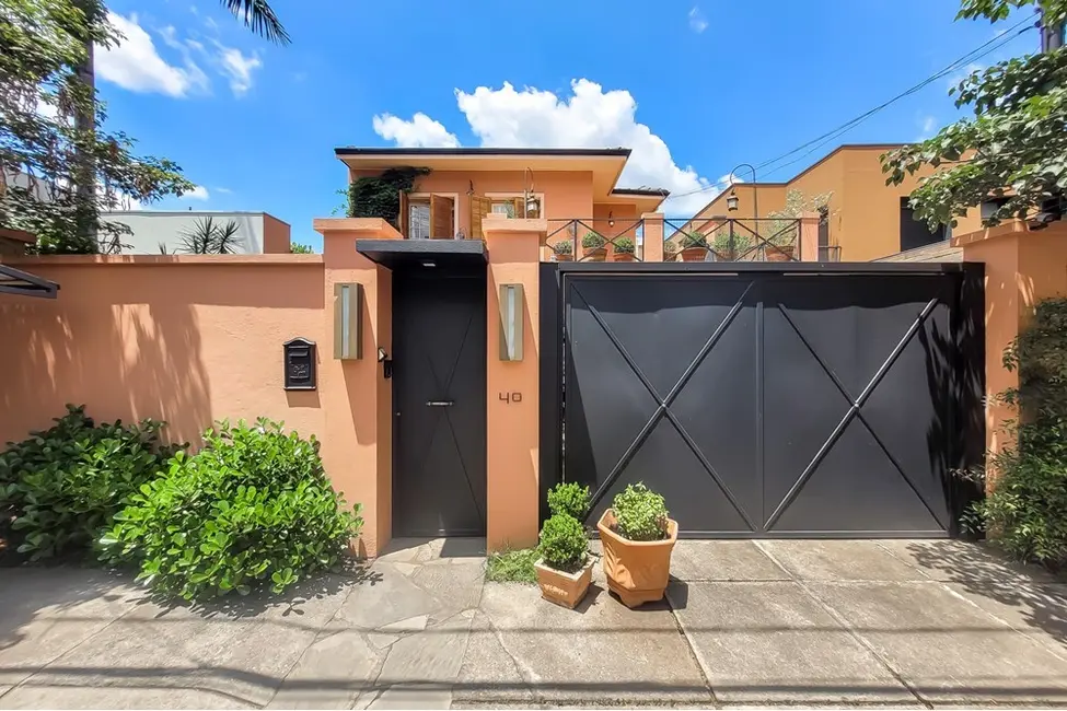 Foto 1 de Casa com 4 quartos à venda, 300m2 em Moema, São Paulo - SP