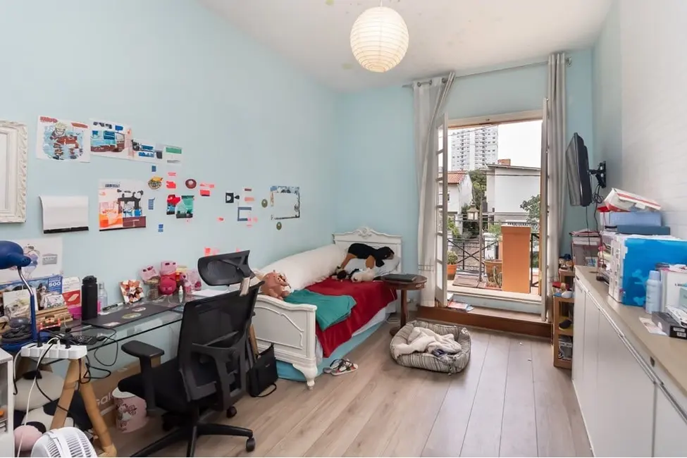 Foto 2 de Casa com 4 quartos à venda, 300m2 em Moema, São Paulo - SP