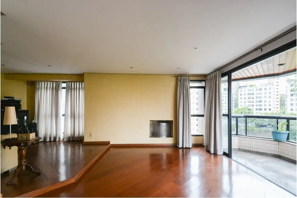 Foto 1 de Apartamento com 4 quartos à venda, 160m2 em Vila Suzana, São Paulo - SP