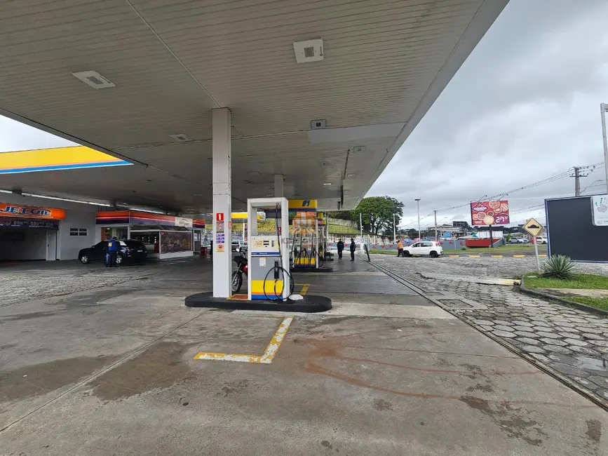 Loja para alugar, 211m2 em Jardim Botânico, Curitiba - PR - imagem 6 Foto 6 de Loja para alugar, 211m2 em Jardim Botânico, Curitiba - PR