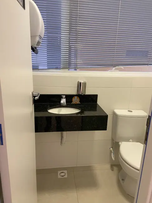 Foto 24 de Sala Comercial para alugar, 484m2 em Alto da Glória, Curitiba - PR