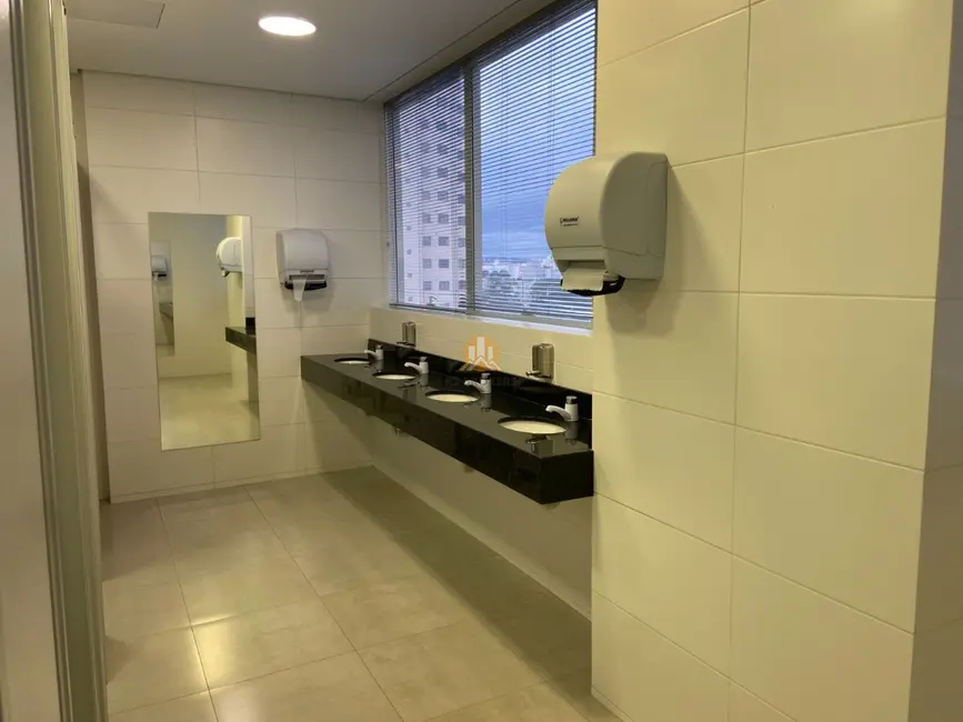 Foto 31 de Sala Comercial para alugar, 484m2 em Alto da Glória, Curitiba - PR