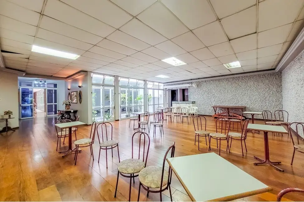 Foto 4 de Apartamento com 3 quartos à venda, 190m2 em Aclimação, São Paulo - SP