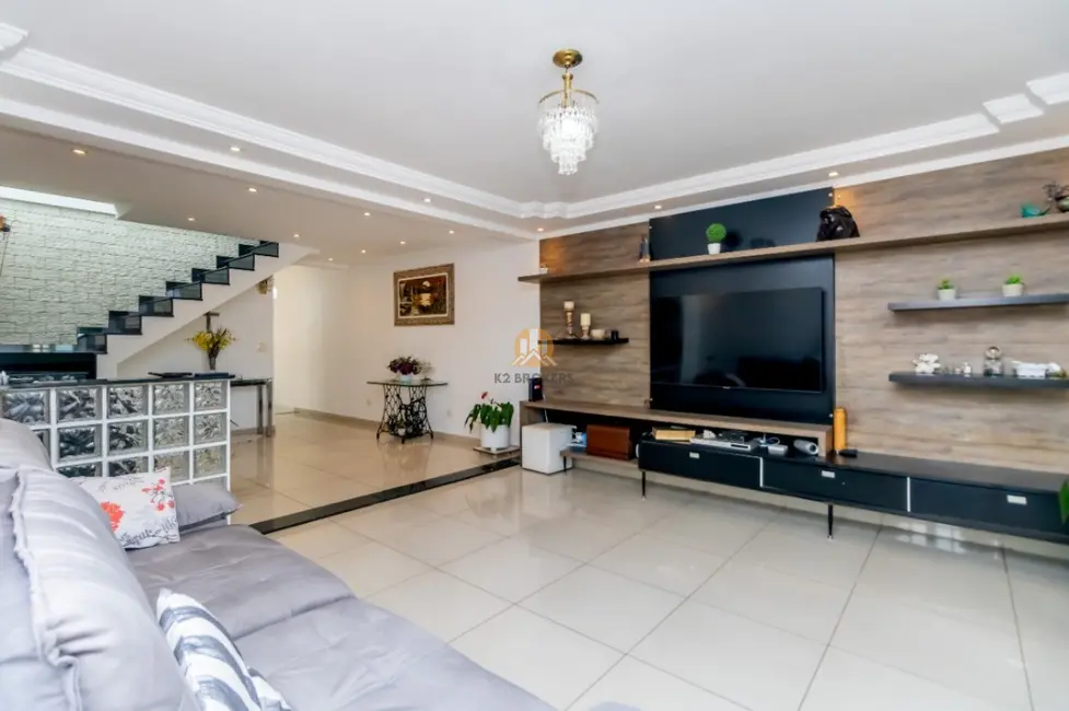 Foto 1 de Casa com 3 quartos à venda, 251m2 em Jardim Regina, São Paulo - SP