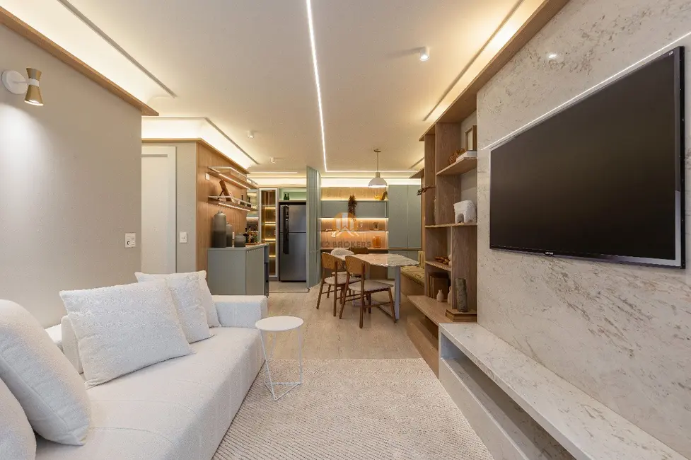 Foto 3 de Apartamento com 2 quartos à venda, 94m2 em Ahú, Curitiba - PR