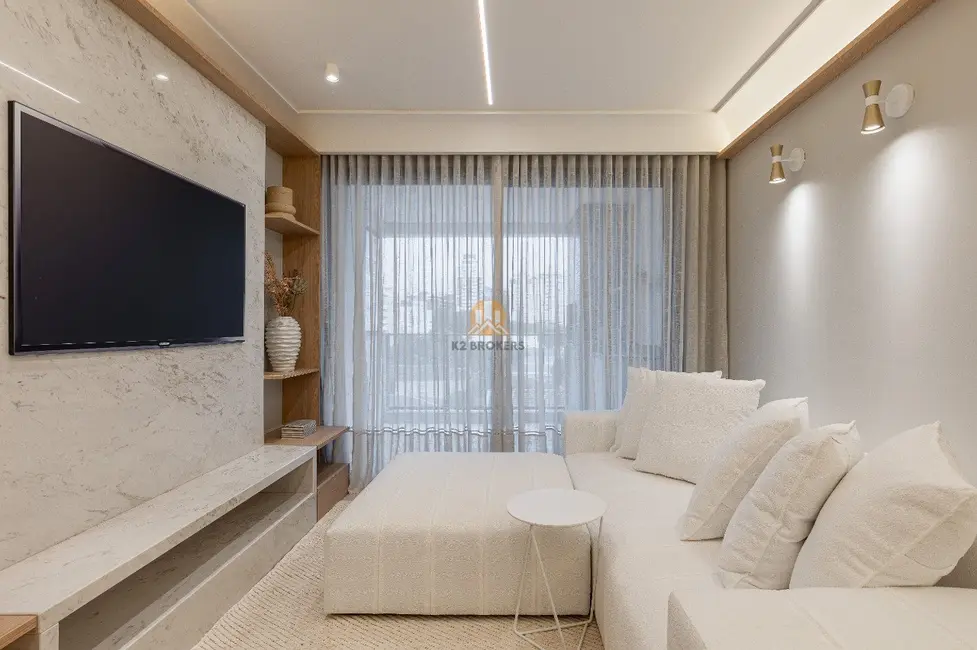 Foto 2 de Apartamento com 2 quartos à venda, 94m2 em Ahú, Curitiba - PR