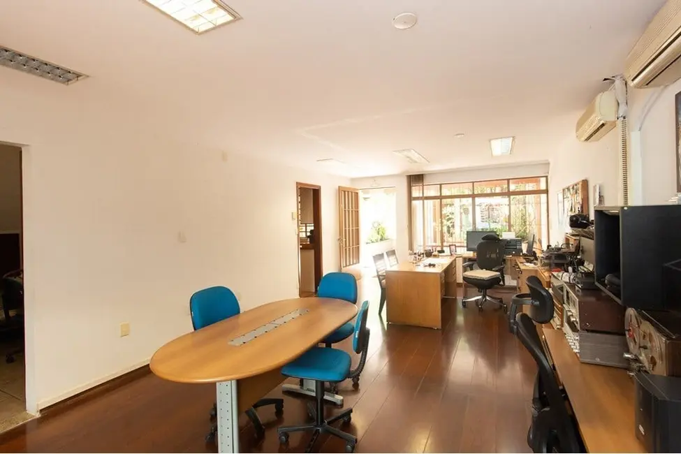 Casa com 4 quartos à venda, 493m2 em Campo Belo, São Paulo - SP - imagem 3 Foto 3 de Casa com 4 quartos à venda, 493m2 em Campo Belo, São Paulo - SP