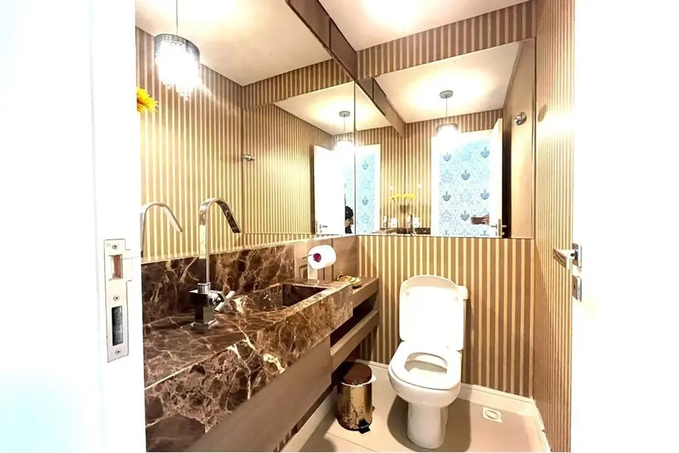 Apartamento com 3 quartos à venda, 140m2 em Pioneiros, Balneario Camboriu - SC - imagem 9 Foto 9 de Apartamento com 3 quartos à venda, 140m2 em Pioneiros, Balneario Camboriu - SC