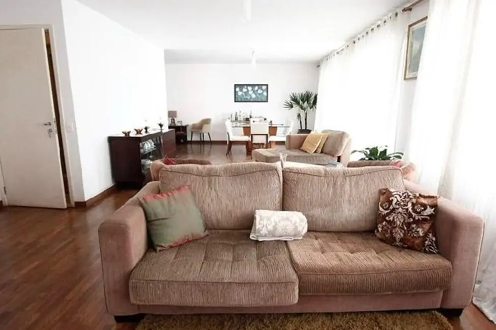 Apartamento com 3 quartos à venda, 182m2 em Planalto Paulista, São Paulo - SP - imagem 4 Foto 4 de Apartamento com 3 quartos à venda, 182m2 em Planalto Paulista, São Paulo - SP