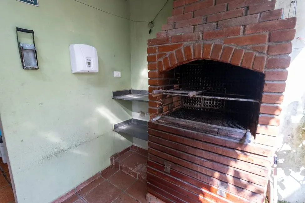Foto 2 de Casa com 3 quartos à venda, 200m2 em Vila Alexandria, São Paulo - SP