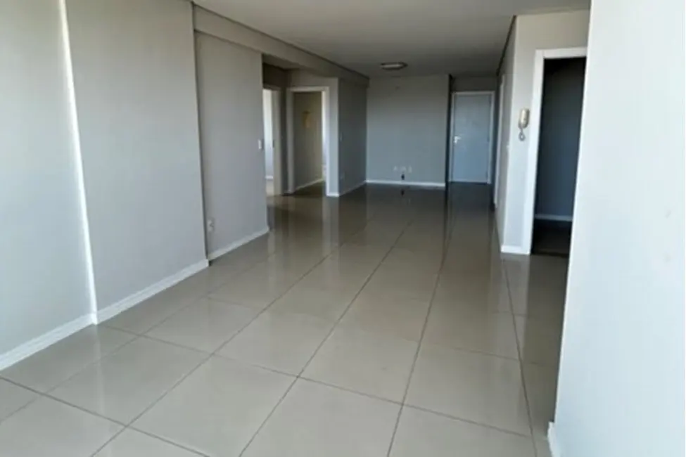 Apartamento com 3 quartos à venda, 103m2 em Centro, Itajai - SC - imagem 5 Foto 5 de Apartamento com 3 quartos à venda, 103m2 em Centro, Itajai - SC