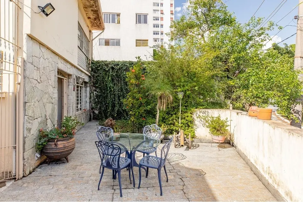 Casa com 3 quartos à venda, 232m2 em Pinheiros, São Paulo - SP - imagem 4 Foto 4 de Casa com 3 quartos à venda, 232m2 em Pinheiros, São Paulo - SP