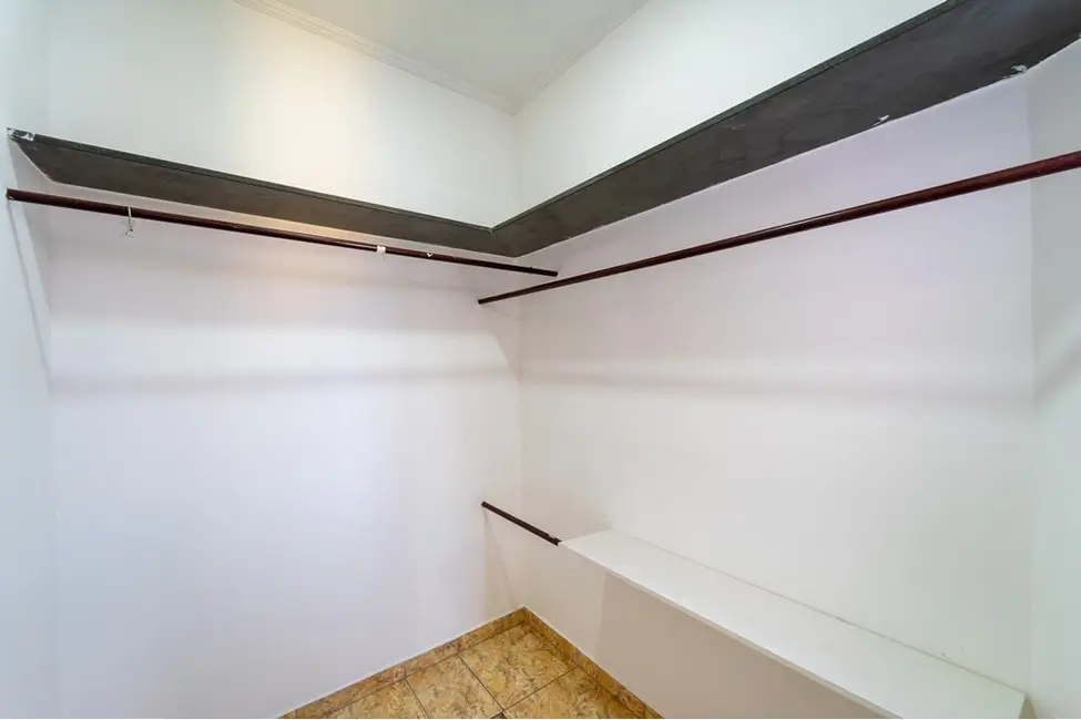 Foto 6 de Casa com 4 quartos à venda, 250m2 em Vila Rio Branco, Jundiai - SP