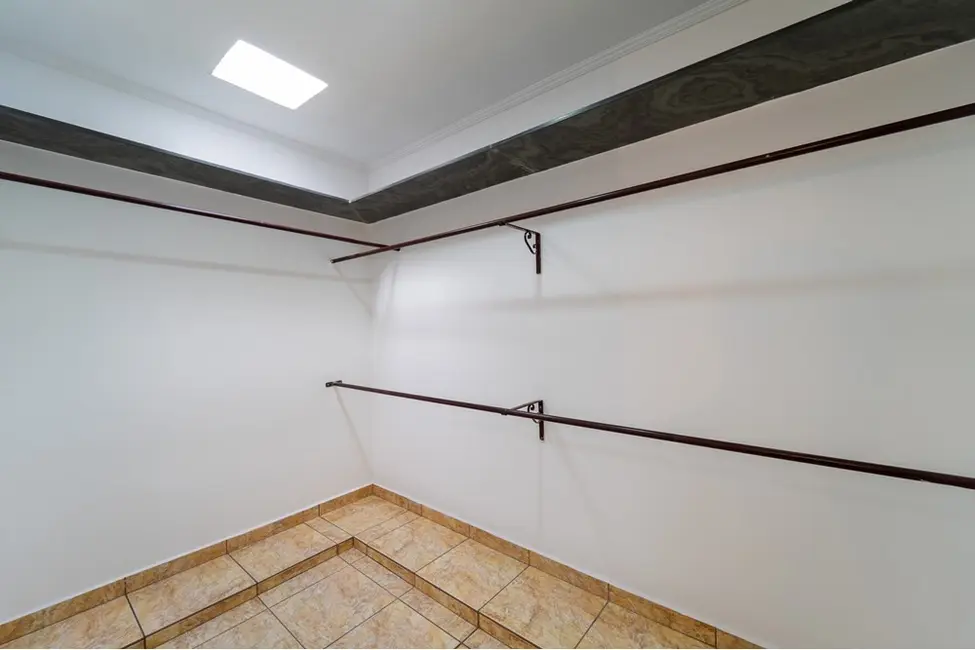 Foto 7 de Casa com 4 quartos à venda, 250m2 em Vila Rio Branco, Jundiai - SP