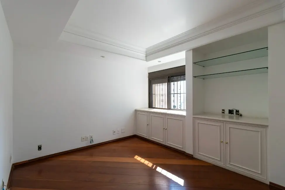 Apartamento com 4 quartos à venda, 285m2 em Campo Belo, São Paulo - SP - imagem 4 Foto 4 de Apartamento com 4 quartos à venda, 285m2 em Campo Belo, São Paulo - SP