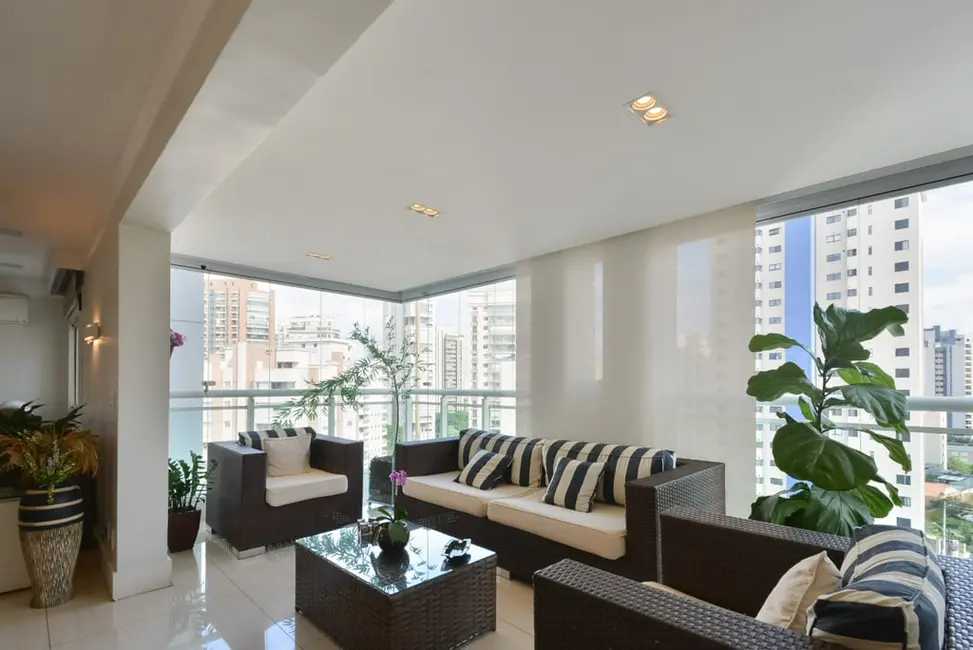 Apartamento com 3 quartos à venda, 162m2 em Vila Mariana, São Paulo - SP - imagem 1 Foto 1 de Apartamento com 3 quartos à venda, 162m2 em Vila Mariana, São Paulo - SP