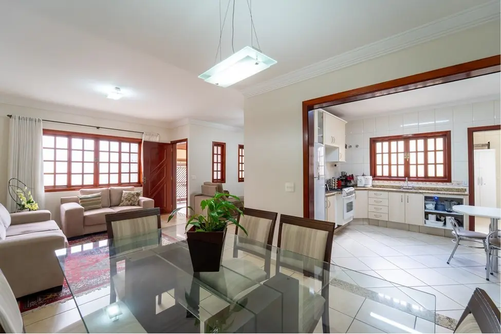 Foto 2 de Casa com 4 quartos à venda, 296m2 em Jardim Tannus, Jundiai - SP