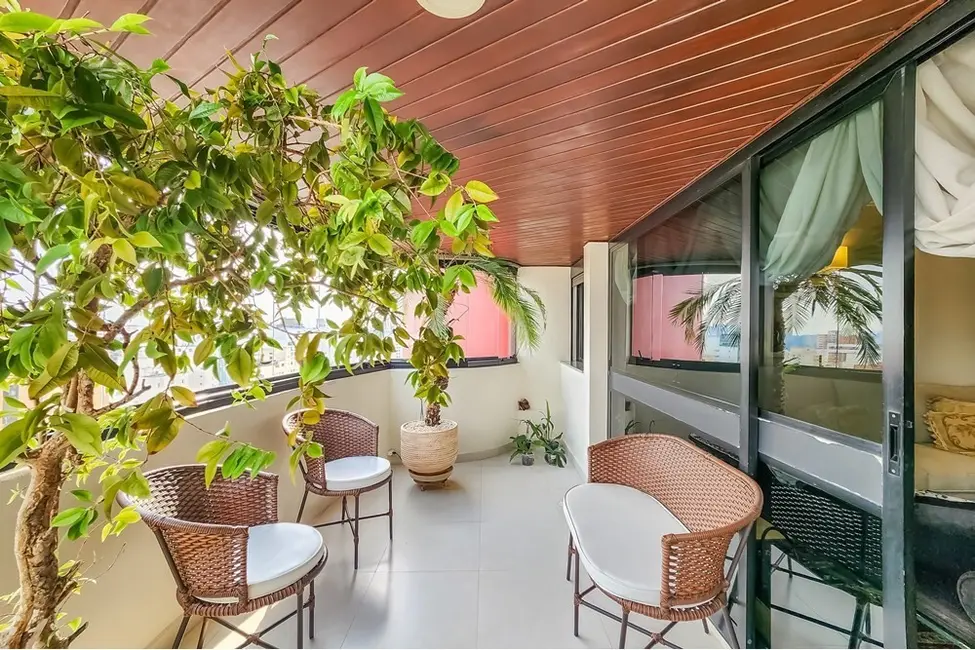 Foto 3 de Apartamento com 4 quartos à venda, 198m2 em Moema, São Paulo - SP