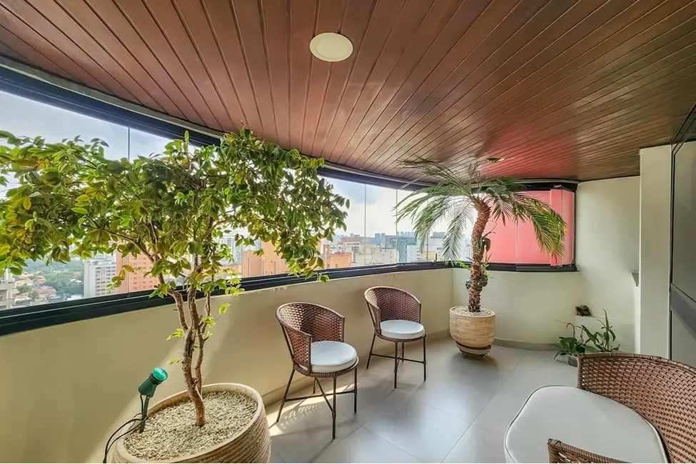 Foto 4 de Apartamento com 4 quartos à venda, 198m2 em Moema, São Paulo - SP